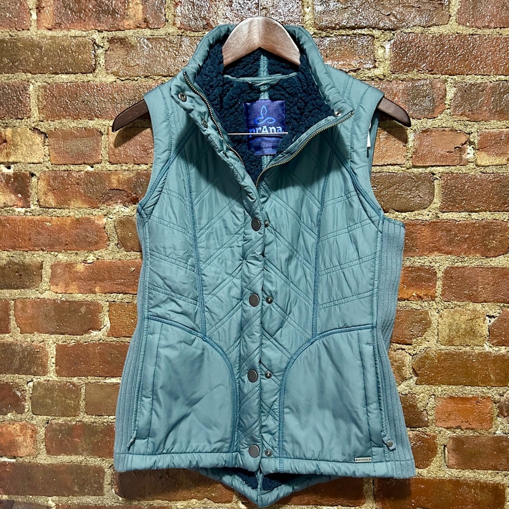 Prana quilted fleece lined vest. Women’s small.